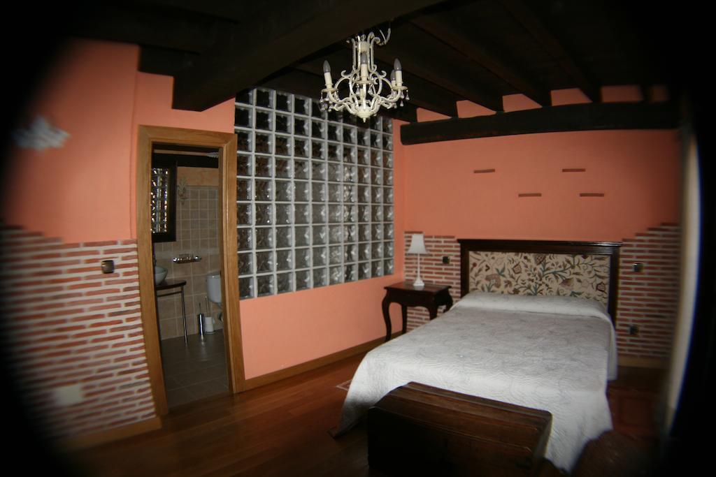 Penzion La Sinagoga Penaranda de Duero Pokoj fotografie